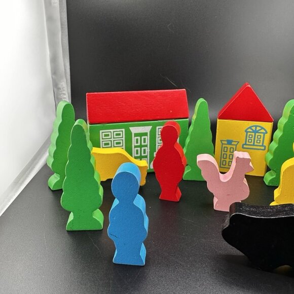 Thomas Train Tank Engine Wooden Signs Buildings People Animals Trees Lot of 18 - Picture 7 of 16